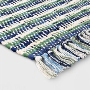 ROOM ESSENTIALS NWT striped chindi hand woven are rug -green/blue -4’5”c6